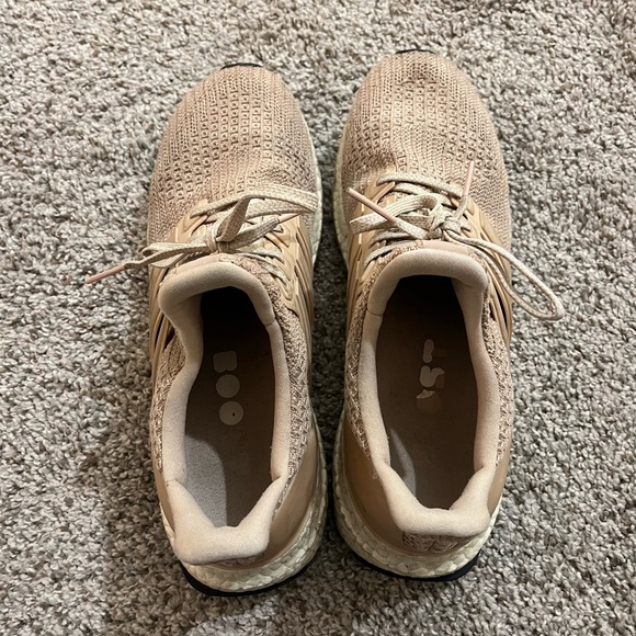Light Pink Adidas Ultraboost - Picture 2 of 9